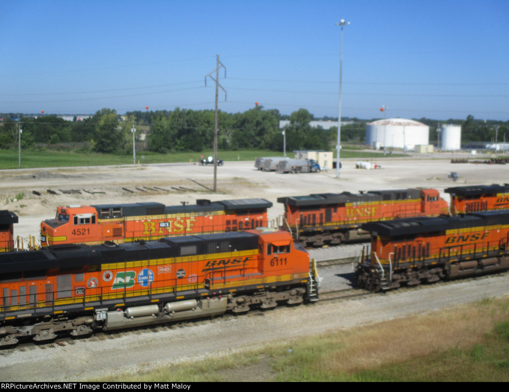 BNSF 6111